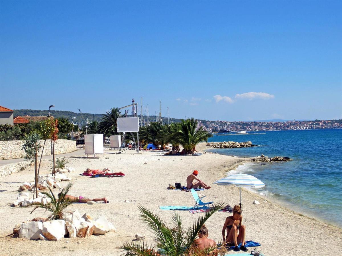 Kaja - Right Next To The Beach Trogir Exterior photo