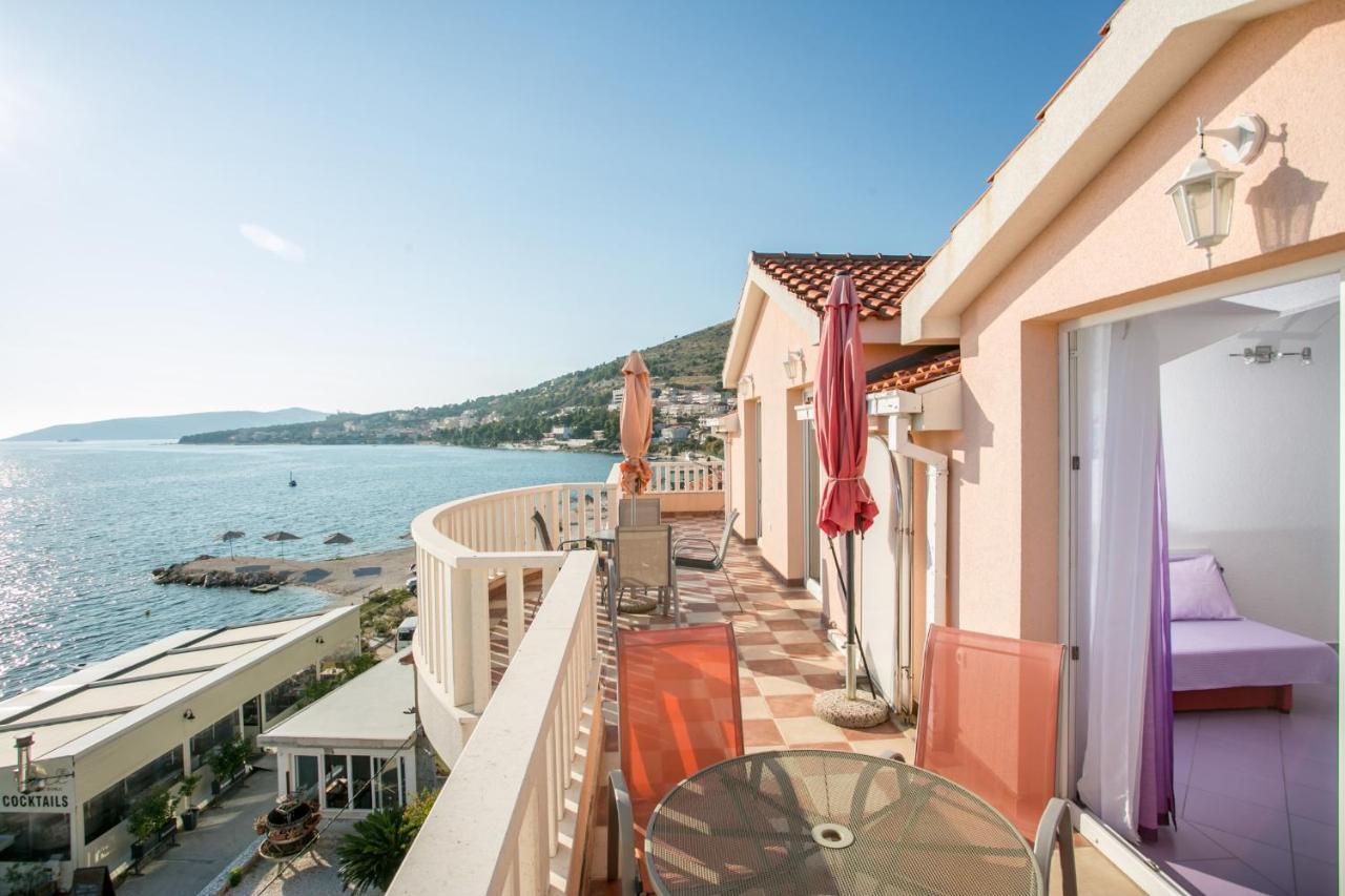 Kaja - Right Next To The Beach Trogir Exterior photo