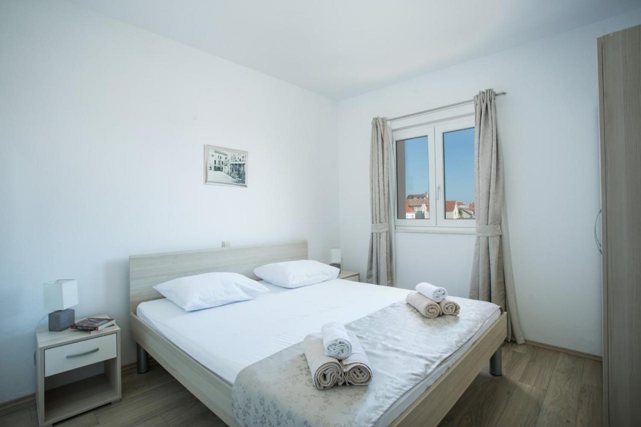 Kaja - Right Next To The Beach Trogir Room photo